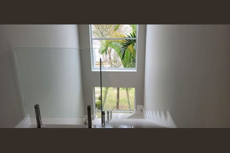 9_photo/94cf006229.9034fee1f2a82cec-ATLAS-c6f01bec-c02f-4e3d-abb5-b408c2a412f4.jpg de casa de condomínio à venda com 3 quartos, 260m² em Chácara Moinho Velho, Carapicuíba