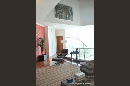 1_photo/94cf00625d.7e2ea02b9085bf9d-ATLAS-0376bd11-8fbc-4871-80d1-6fcb6b78d0fa.jpg de casa de condomínio à venda com 4 quartos, 1000m² em Chácara Moinho Velho, Carapicuíba