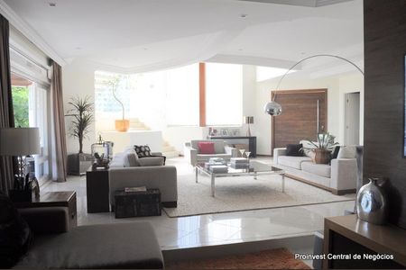 65_photo/94cf00625d.7e2ea02b9085bf9d-ATLAS-435a6861-de5d-4d3d-b6db-d959d78d1782.jpg de casa de condomínio à venda com 4 quartos, 1000m² em Chácara Moinho Velho, Carapicuíba