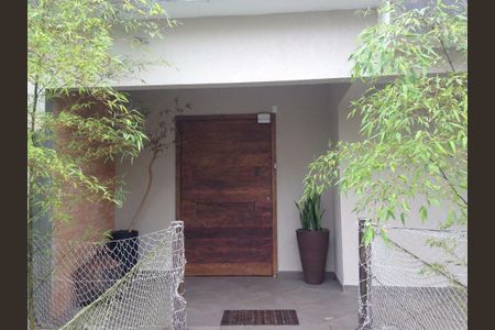 3_photo/94cf00625d.7e2ea02b9085bf9d-ATLAS-4cb3171c-ca69-4cdf-b8f7-efc2587ee97b.jpg de casa de condomínio à venda com 4 quartos, 1000m² em Chácara Moinho Velho, Carapicuíba