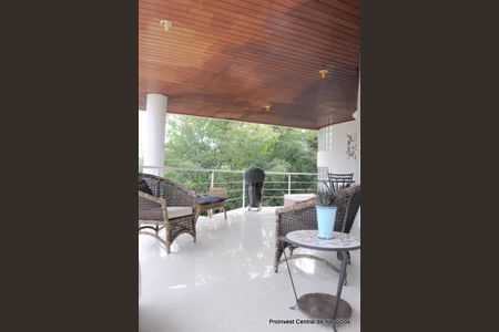 97_photo/94cf00625d.7e2ea02b9085bf9d-ATLAS-ac1d9bd3-bdca-45cc-b6a2-4d3c0e3f80a5.jpg de casa de condomínio à venda com 4 quartos, 1000m² em Chácara Moinho Velho, Carapicuíba