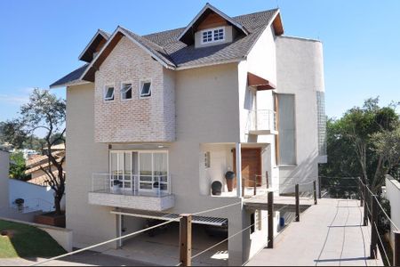 3_photo/94cf00625d.7e2ea02b9085bf9d-ATLAS-b90d734a-efbd-4eb0-b48b-cf3b6c2e8ddb.jpg de casa de condomínio à venda com 4 quartos, 1000m² em Chácara Moinho Velho, Carapicuíba