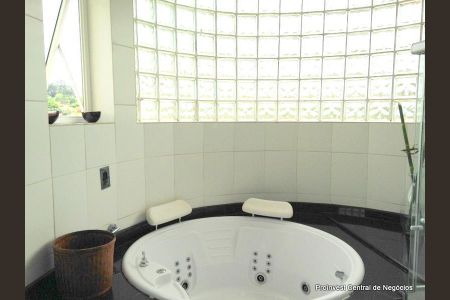 33_photo/94cf00625d.7e2ea02b9085bf9d-ATLAS-e252e122-aeed-4e3e-b2ab-1175b6ad3188.jpg de casa de condomínio à venda com 4 quartos, 1000m² em Chácara Moinho Velho, Carapicuíba