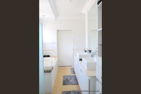 11_photo/94cf00625d.7e2ea02b9085bf9d-ATLAS-ff3859fd-78bd-4690-85e4-4a510620b655.jpg de casa de condomínio à venda com 4 quartos, 1000m² em Chácara Moinho Velho, Carapicuíba