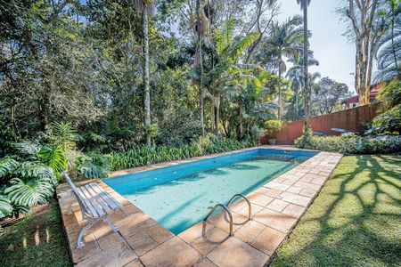 2_photo/94cf00634f.5b86ecbfc5c60960-ATLAS-b809cb81-e104-4553-9ba0-fa47562c192c.jpg de casa de condomínio à venda com 5 quartos, 540m² em Recanto Impla, Carapicuíba