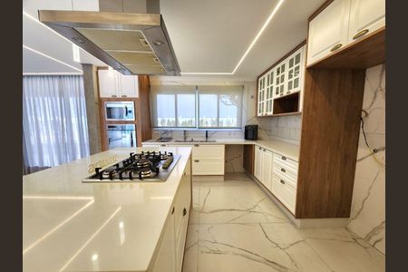 8_photo/94cf00646f.f861ecc718bdcbd7-ATLAS-7c4d320a-331a-4a41-badb-cd0247200559.jpg de casa de condomínio à venda com 3 quartos, 300m² em Recanto Impla, Carapicuíba