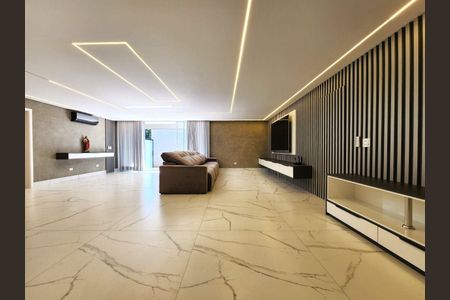 8_photo/94cf00646f.f861ecc718bdcbd7-ATLAS-c118aa2f-85b6-401a-860b-4fbb8e8200fc.jpg de casa à venda com 3 quartos, 300m² em Recanto Impla, Carapicuíba