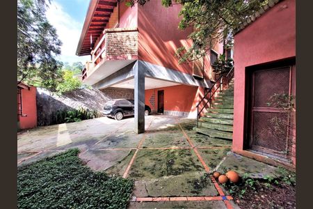 27_photo/94cf006471.28f6ec5d72603be5-ATLAS-3a1e6542-6b08-4a64-ad3d-2c60e53b8d37.jpg de casa de condomínio à venda com 3 quartos, 400m² em Chácara das Candeias, Carapicuíba