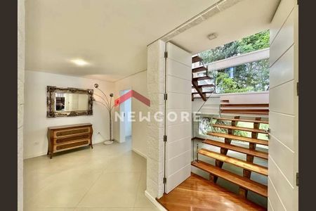 40_photo/94cf00649d.93b8fa184532727f-ATLAS-003fd20f-d6ff-4301-93e0-a7f774faee28.jpg de casa de condomínio à venda com 3 quartos, 574m² em Recanto Impla, Carapicuíba