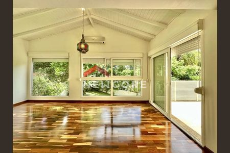 49_photo/94cf00649d.93b8fa184532727f-ATLAS-441d9cf2-5f23-42dc-8a1b-40a8bccc143b.jpg de casa de condomínio à venda com 3 quartos, 574m² em Recanto Impla, Carapicuíba