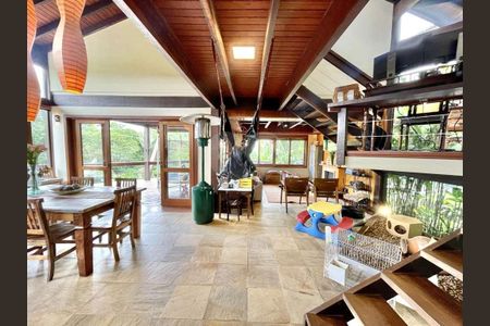 10_photo/94cf0064c7.8ca146e4695ff152-ATLAS-358ddeb9-afca-414f-962d-9bc74deb445f.jpg de casa de condomínio à venda com 3 quartos, 282m² em Recanto Impla, Carapicuíba