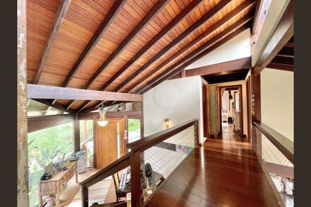 31_photo/94cf0064c7.8ca146e4695ff152-ATLAS-e5160b18-3280-40c1-85d2-6fe1f59a2099.jpg de casa de condomínio à venda com 3 quartos, 282m² em Recanto Impla, Carapicuíba