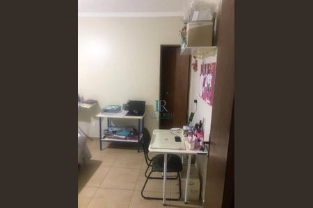 45_photo/94cf006503.08f922be3a726ba4-ATLAS-66ffeb8a-44e9-4a31-bc51-bf9a7e94a2b9.jpg de casa à venda com 4 quartos, 230m² em Chácara das Paineiras, Carapicuíba