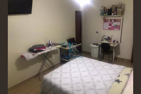 50_photo/94cf006503.08f922be3a726ba4-ATLAS-68a1a947-dc8b-45c1-a2df-0560888c7e5f.jpg de casa à venda com 4 quartos, 230m² em Chácara das Paineiras, Carapicuíba