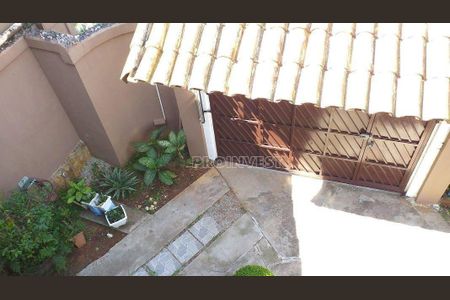 8_photo/94cf00659b.e17343cf5b702f60-ATLAS-1eb27d0a-d34e-4022-8de3-df4c5c919df2.jpg de casa à venda com 3 quartos, 285m² em Vila Diva, Carapicuíba