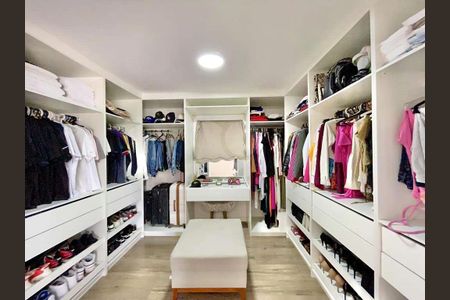 10_photo/94cf00668f.c696d6dfecea6f1c-ATLAS-30a17382-3143-4b8e-ba67-0ebfa02199ee.jpg de casa à venda com 4 quartos, 386m² em Chácara das Candeias, Carapicuíba