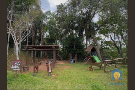 3_photo/94cf0066e1.f279df7ab7105e24-ATLAS-abbb5d7c-e831-46d9-8d54-f29a4834c119.jpg de casa de condomínio à venda com 3 quartos, 307m² em Pousada dos Bandeirantes, Carapicuíba