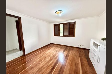 45_photo/94cf0067bd.98319c766f537efd-ATLAS-904262c0-72e0-49e2-aea9-e73231481fda.jpg de casa para alugar com 4 quartos, 391m² em Pousada dos Bandeirantes, Carapicuíba