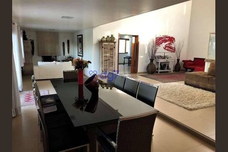 3_photo/94cf0067e1.791a2c086178d312-ATLAS-0eee307d-5944-4fca-b2f0-b3bc6c56f1df.jpg de casa de condomínio à venda com 5 quartos, 890m² em Chacara Santa Lucia dos Ypes, Carapicuíba