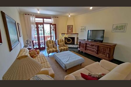 5_photo/94cf0067e1.791a2c086178d312-ATLAS-143d0f46-d5d6-4ea8-8709-cb57a1ebdb71.jpg de casa de condomínio à venda com 4 quartos, 650m² em Chacara Santa Lucia dos Ypes, Carapicuíba