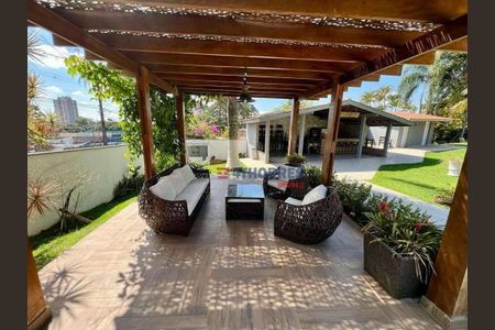 10_photo/94cf0068fd.3714cccd63f8fe2d-ATLAS-c5dcbb13-eae9-4c8f-be43-07f8f5637580.jpg de casa à venda com 6 quartos, 619m² em Chácara das Paineiras, Carapicuíba