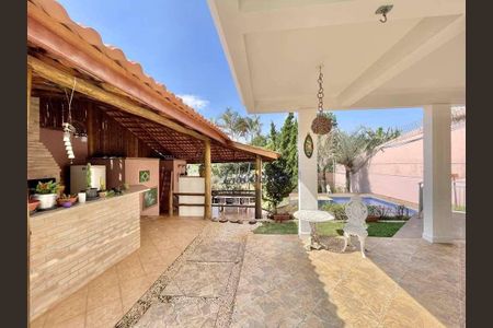 46_photo/94cf006953.f5994e8b2021a887-ATLAS-49b51fed-05ee-4e7f-a491-8facb609b56d.jpg de casa de condomínio à venda com 3 quartos, 358m² em Chácara das Paineiras, Carapicuíba