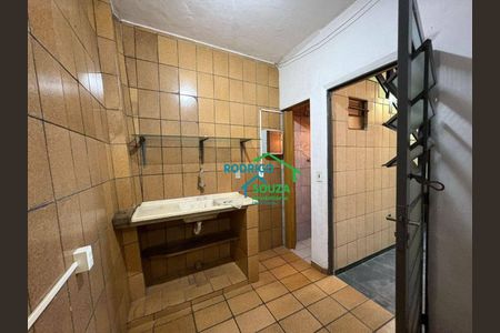 4_photo/94cf006a67.3714cccd63f8fe2d-ATLAS-2468a87a-297d-4907-b8d2-b6b1697d37ea.jpg de casa à venda com 2 quartos, 190m² em Jardim Ana Estela, Carapicuíba