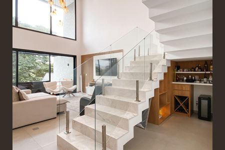 2_photo/94cf006e43.6dab91d44a59d054-ATLAS-2405fb4f-aa51-441b-abac-1e8f7b2ecab4.jpg de casa à venda com 4 quartos, 365m² em Vilarejo, Carapicuíba