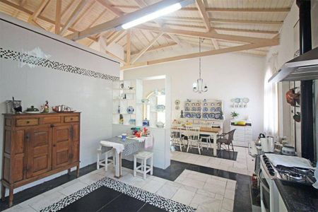 6_photo/94cf006ed1.f14d7a494a64fc38-ATLAS-0d2bb4ca-4f83-447a-80bc-2832b7df6df8.jpg de casa à venda com 2 quartos, 230m² em Vilarejo, Carapicuíba