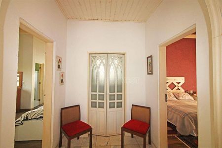 10_photo/94cf006ed1.f14d7a494a64fc38-ATLAS-1ab28868-05bb-4f8a-8420-e2280bb04537.jpg de casa à venda com 2 quartos, 230m² em Vilarejo, Carapicuíba