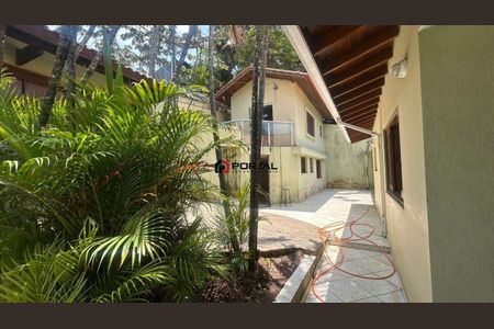 3_photo/94cf006f3d.e5c1dbf3952ec410-ATLAS-e6a6915c-f55f-4948-80b9-b2adc27239c9.jpg de casa à venda com 4 quartos, 223m² em Vilarejo, Carapicuíba