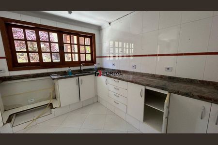 18_photo/94cf006f3d.e5c1dbf3952ec410-ATLAS-ffc5c512-ea59-4ae4-9d80-d57dc8239ddc.jpg de casa à venda com 4 quartos, 223m² em Vilarejo, Carapicuíba