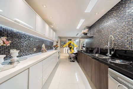 12_photo/94cf006f63.2832257cbb3df2c4-ATLAS-27cdaa5d-ca10-48a3-a10f-76643ce8e934.jpg de casa à venda com 5 quartos, 700m² em Vila Diva, Carapicuíba