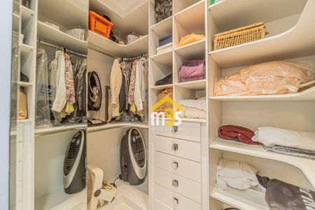 12_photo/94cf006f63.2832257cbb3df2c4-ATLAS-332375aa-58e8-4349-b813-bb1a0e3dca13.jpg de casa à venda com 5 quartos, 700m² em Vila Diva, Carapicuíba