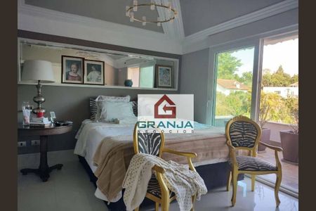 3_photo/94cf006f65.ceff8192393c33de-ATLAS-3473bed2-8b98-4c3d-8cdb-6edec77f675b.jpg de casa à venda com 5 quartos, 218m² em Vila Diva, Carapicuíba