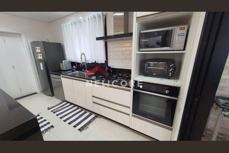 15_photo/94cf006f75.6dab91d44a59d054-ATLAS-7469a0f2-7304-4e47-af3a-717c7f67873c.jpg de casa de condomínio à venda com 4 quartos, 365m² em Chácara dos Lagos, Carapicuíba
