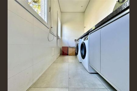 9_photo/94cf006fb5.a092227452ef5b5b-ATLAS-0ca1f3b1-0c6b-4204-ba96-adb0eb59a72e.jpg de casa à venda com 4 quartos, 345m² em Chácara dos Lagos, Carapicuíba