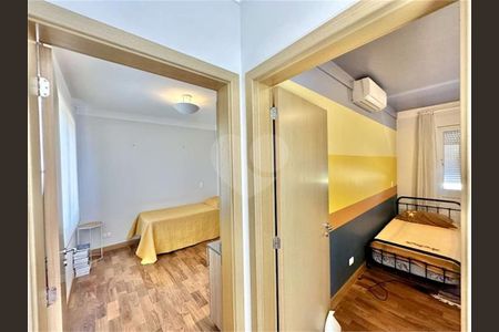 47_photo/94cf006fb5.a092227452ef5b5b-ATLAS-d1ecd556-4e09-4510-8470-25d4da851dde.jpg de casa para alugar com 4 quartos, 345m² em Chácara dos Lagos, Carapicuíba