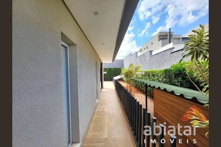 9_photo/94cf006fc3.e3d685d770d7ec2c-ATLAS-5a2c0beb-0797-4788-addb-e4f0d19d7fbe.jpg de casa de condomínio à venda com 3 quartos, 303m² em Chácara dos Lagos, Carapicuíba