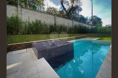 24_photo/94cf0070c1.f0d246bad4da1cd5-ATLAS-93f4e3ff-8885-44c7-bcba-030f55b169c5.jpg de casa à venda com 4 quartos, 399m² em Chácara dos Lagos, Carapicuíba