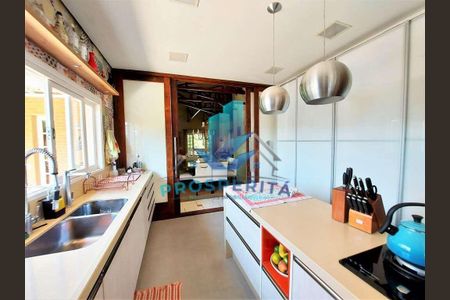 11_photo/94cf007373.4b31ccbd07ec468b-ATLAS-566fb45b-9dd3-4bbe-94d6-ff3d2e80d44b.jpg de casa de condomínio à venda com 5 quartos, 322m² em Vilarejo, Carapicuíba