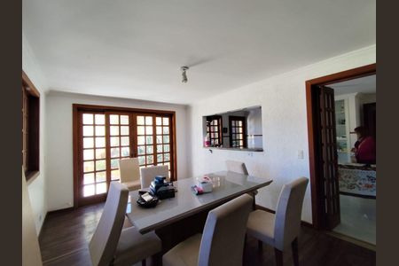 11_photo/94cf0073ad.60978ffcad3ca4e7-ATLAS-ba2906ea-3d6b-4e6c-8526-75c1358fce7d.jpg de casa à venda com 4 quartos, 223m² em Vilarejo, Carapicuíba