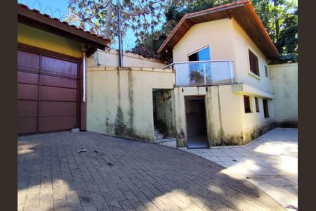 17_photo/94cf0073ad.60978ffcad3ca4e7-ATLAS-bb7d7831-3500-447b-a0b9-8eadbeadbe6c.jpg de casa à venda com 4 quartos, 223m² em Vilarejo, Carapicuíba