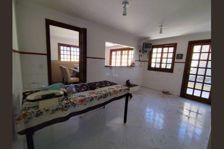 16_photo/94cf0073ad.60978ffcad3ca4e7-ATLAS-d25f066f-5d9e-4139-92f8-8b22dda81c71.jpg de casa à venda com 4 quartos, 223m² em Vilarejo, Carapicuíba