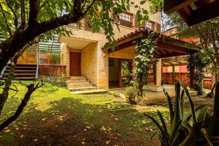 3_photo/94cf007457.6721d330cc8d7611-ATLAS-2e772fd8-e4b3-4c0b-8883-0852e5d39528.jpg de casa de condomínio à venda com 4 quartos, 350m² em Chácara dos Lagos, Carapicuíba