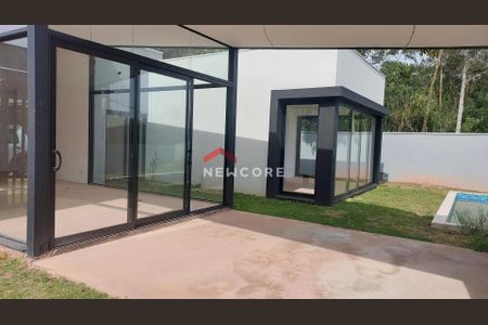 4_photo/94cf0074b1.58506769bdfd2446-ATLAS-2024de28-ac69-4556-bbb5-e0849e53a53d.jpg de casa de condomínio à venda com 3 quartos, 207m² em Chácara dos Lagos, Carapicuíba