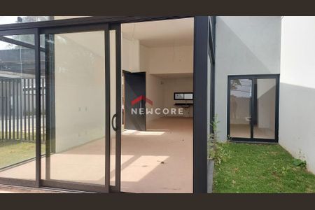 26_photo/94cf0074b1.58506769bdfd2446-ATLAS-6c8d59db-8393-40d2-a91b-9247a663a923.jpg de casa de condomínio à venda com 3 quartos, 207m² em Chácara dos Lagos, Carapicuíba