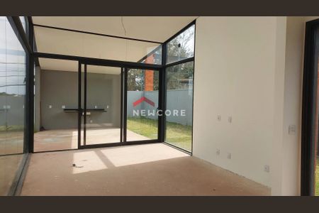 14_photo/94cf0074b1.58506769bdfd2446-ATLAS-b9787d2b-0a1d-4d53-a4ee-c8ef104515af.jpg de casa de condomínio à venda com 3 quartos, 207m² em Chácara dos Lagos, Carapicuíba