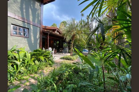 39_photo/94cf0074c5.2589b1fd00b31c34-ATLAS-d80a2480-5943-41cd-a654-e382e3f70a97.jpg de casa de condomínio para alugar com 3 quartos, 320m² em Chácara dos Lagos, Carapicuíba