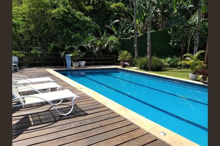 8_photo/94cf0074c5.4f48e483d4bcdc3b-ATLAS-69367347-c1ff-4cff-810d-e45d0f337499.jpg de casa de condomínio à venda com 4 quartos, 800m² em Chácara dos Lagos, Carapicuíba